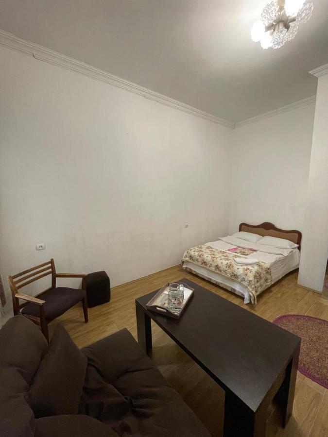 Leila Apartment Tbilisi Eksteriør bilde